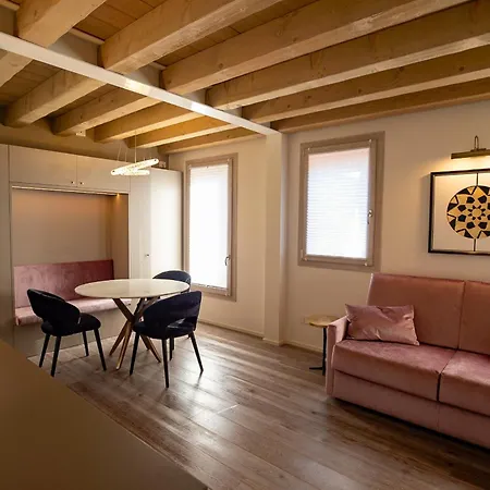 Ca' Del Sal Luxury Apartmán