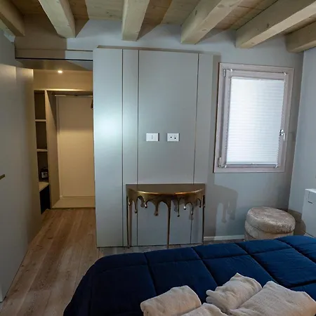 Ca' Del Sal Luxury Apartmán *